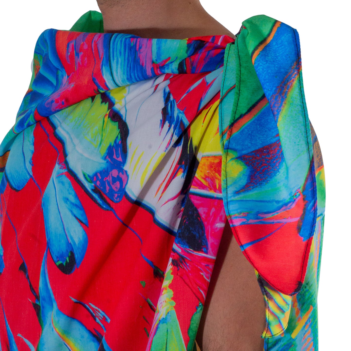 TM0002 Poncho estilo Tematl Quetzal estampado de figuras de plumas skinit